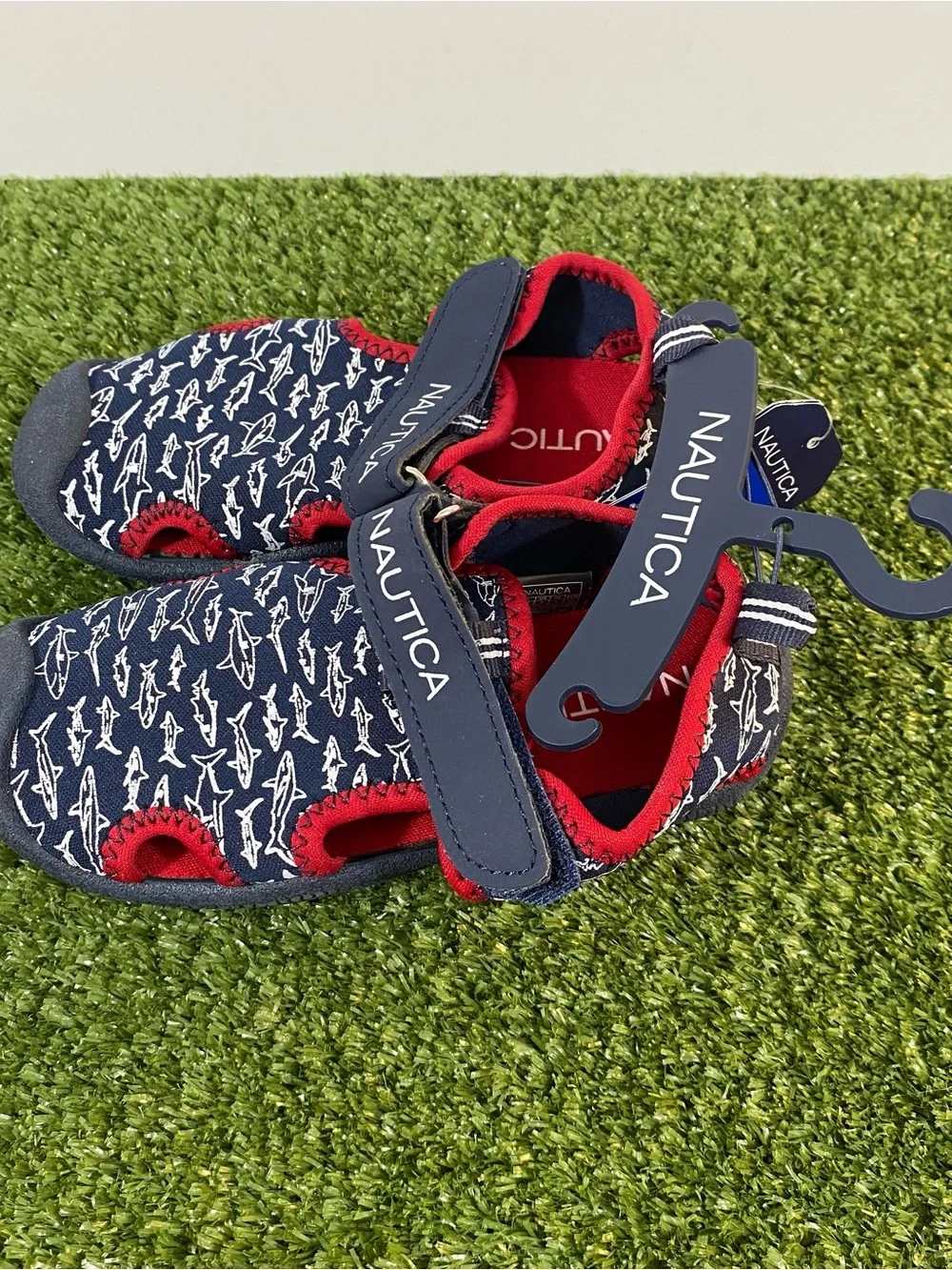 Nautica Water Shoes Little Kids Boys Girls Size 9 Blue Red Sharks Closed Toe New